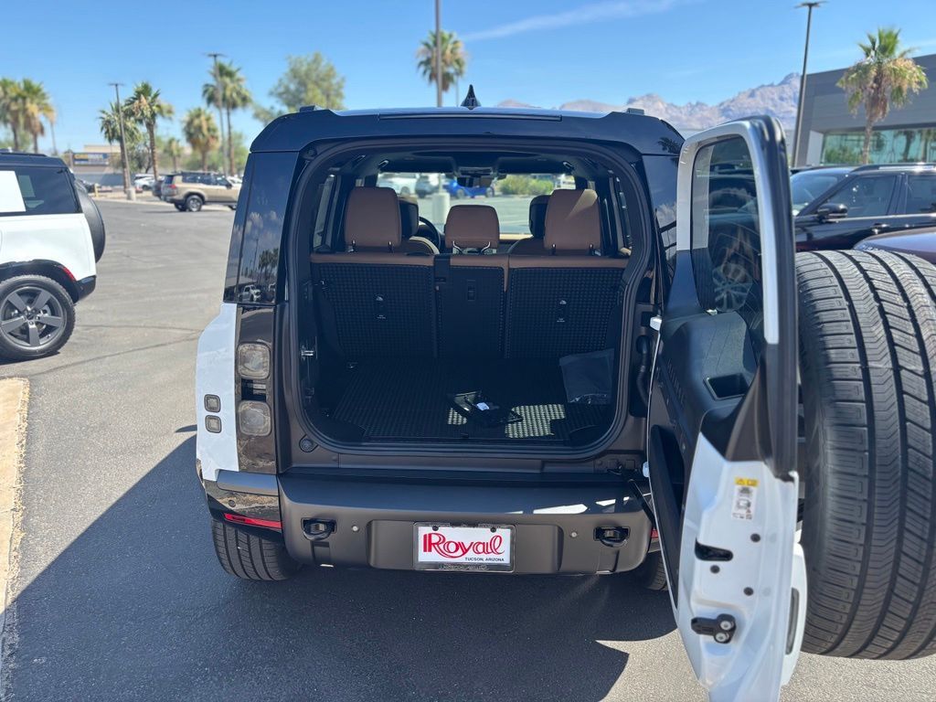 2026 Land Rover Defender 110 X-Dynamic SE Tucson AZ
