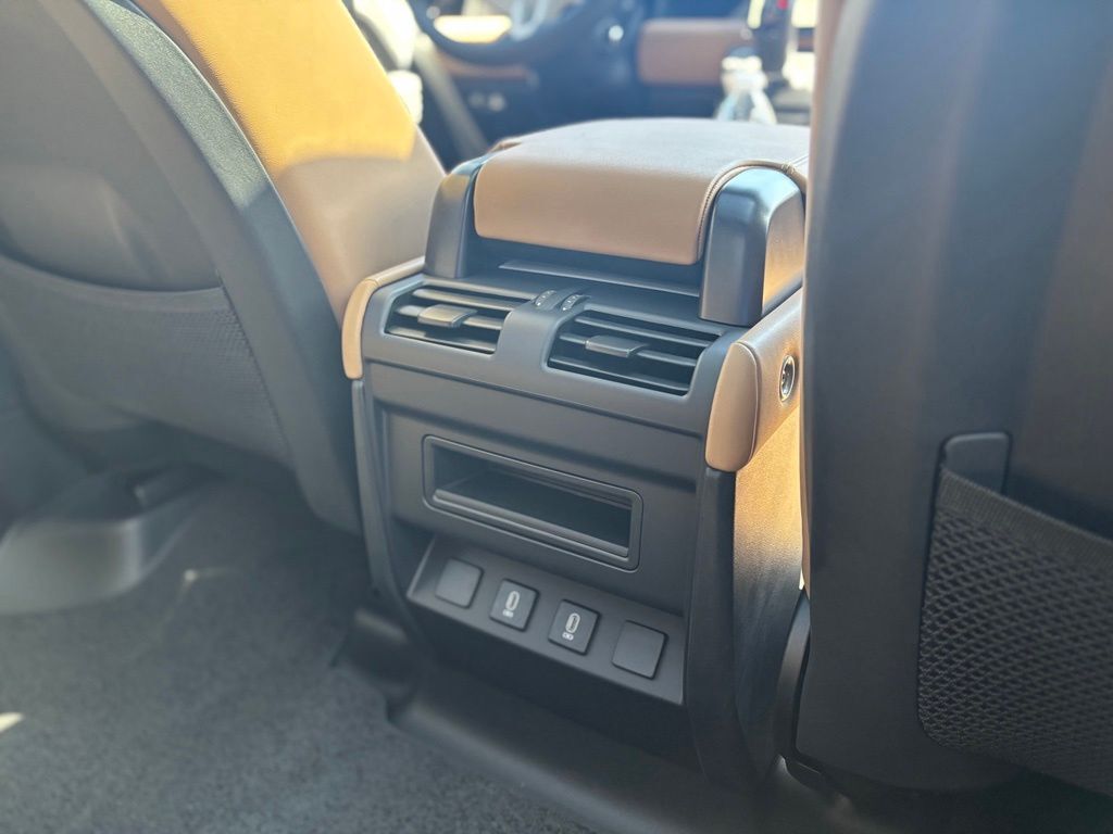 2026 Land Rover Defender 110 X-Dynamic SE Tucson AZ