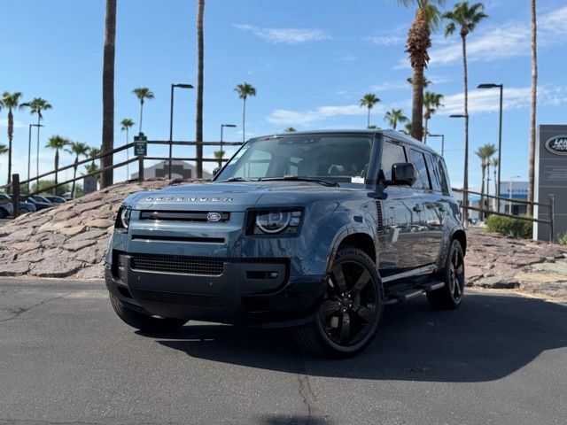 2026 Land Rover Defender 110 X-Dynamic SE