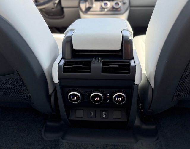 2026 Land Rover Defender 110 X-Dynamic SE Tucson AZ