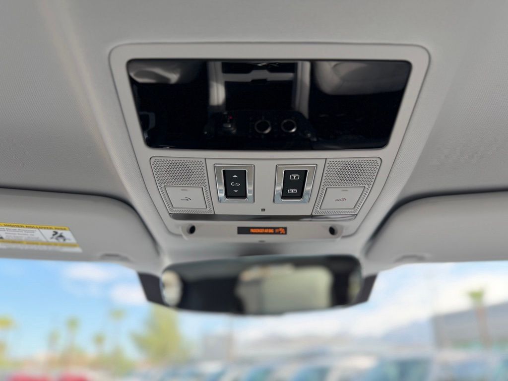 2026 Land Rover Defender 110 X-Dynamic SE Tucson AZ