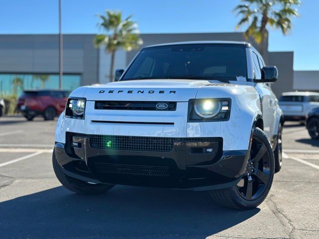 2026 Land Rover Defender 110 X-Dynamic SE