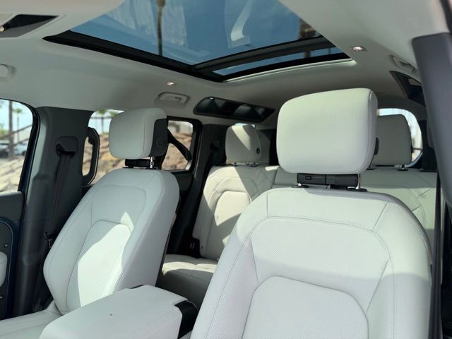 2026 Land Rover Defender 110 X-Dynamic SE Tucson AZ