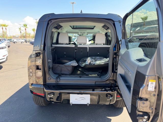 2026 Land Rover Defender 110 X-Dynamic SE Tucson AZ