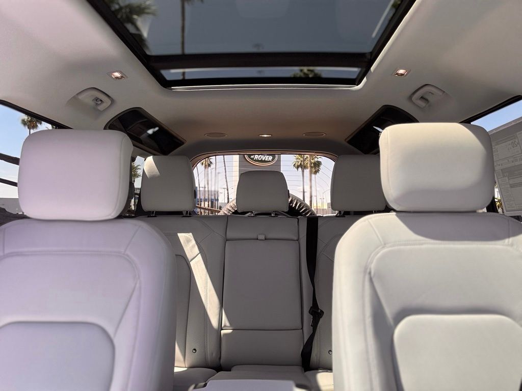 2026 Land Rover Defender 110 X-Dynamic SE Tucson AZ