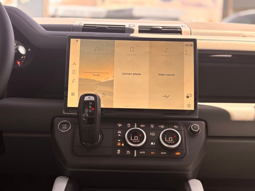 2026 Land Rover Defender 110 X-Dynamic SE Tucson AZ