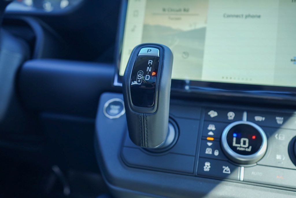 2026 Land Rover Defender 110 X-Dynamic SE Tucson AZ