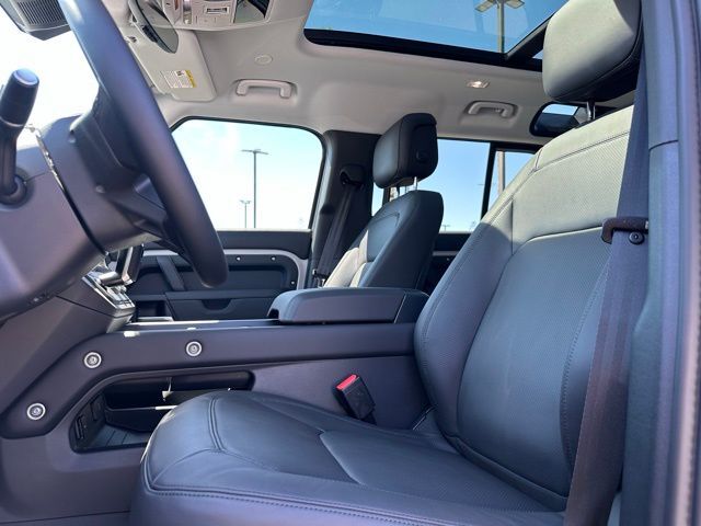 2026 Land Rover Defender 110 X-Dynamic SE Tucson AZ