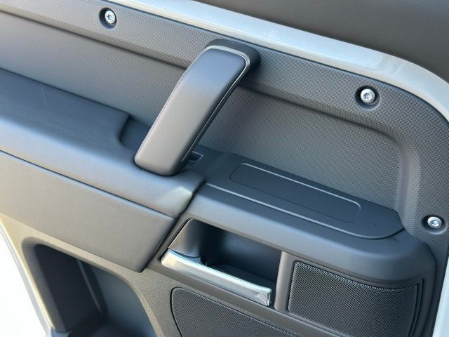 2026 Land Rover Defender 110 X-Dynamic SE Tucson AZ