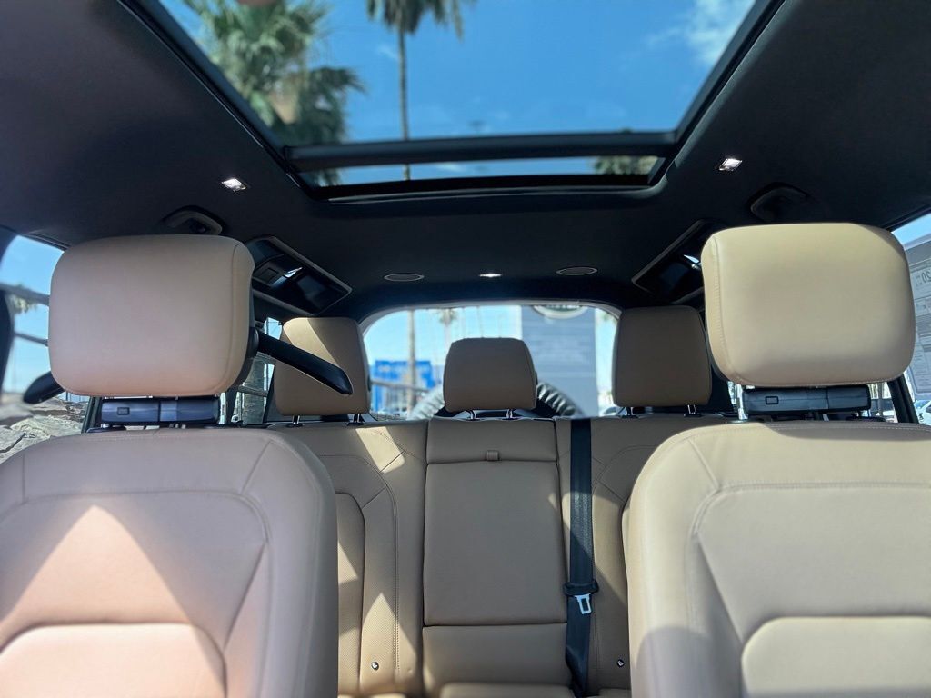 2026 Land Rover Defender 110 X-Dynamic SE Tucson AZ