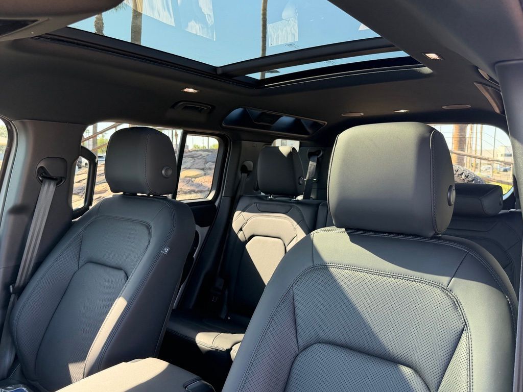 2026 Land Rover Defender 110 X-Dynamic SE Tucson AZ