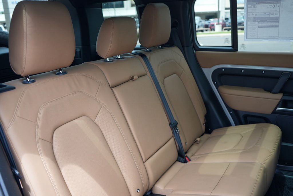 2026 Land Rover Defender 110 X-Dynamic SE Tucson AZ