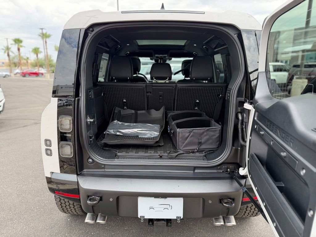 2026 Land Rover Defender 110 X-Dynamic SE Tucson AZ