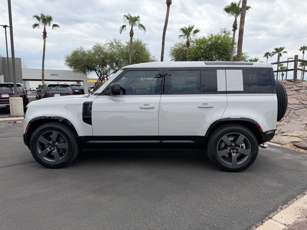 2026 Land Rover Defender 110 X-Dynamic SE