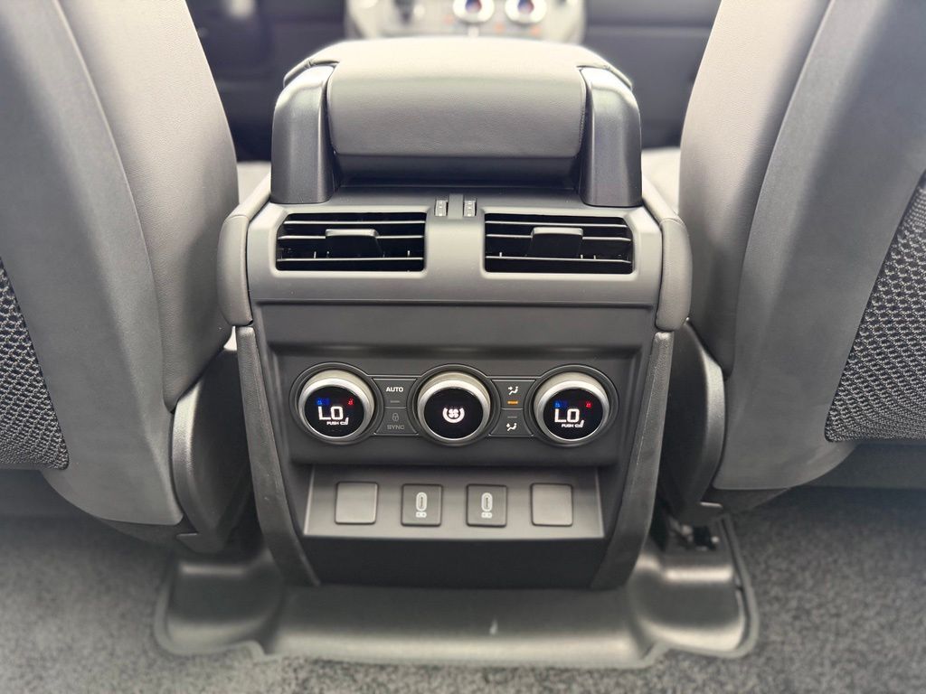2026 Land Rover Defender 110 X-Dynamic SE Tucson AZ