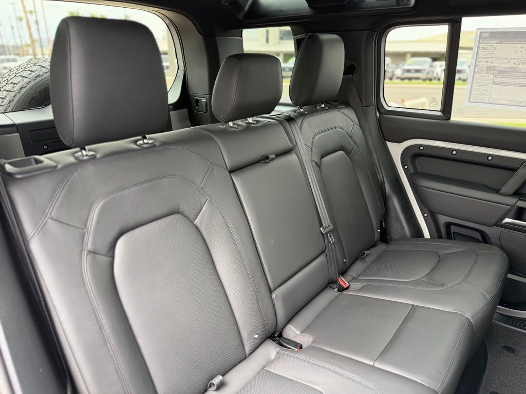 2026 Land Rover Defender 110 X-Dynamic SE Tucson AZ
