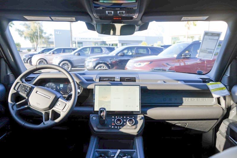 2026 Land Rover Defender 110 X-Dynamic SE Tucson AZ