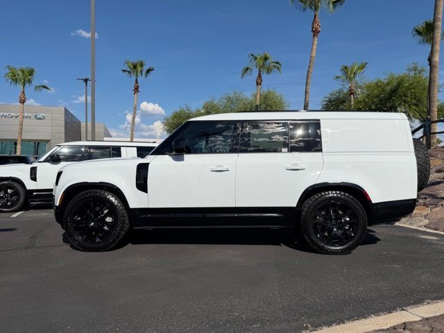 2026 Land Rover Defender 130 Outbound
