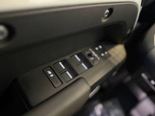 2026 Land Rover Defender 130 Outbound Tucson AZ