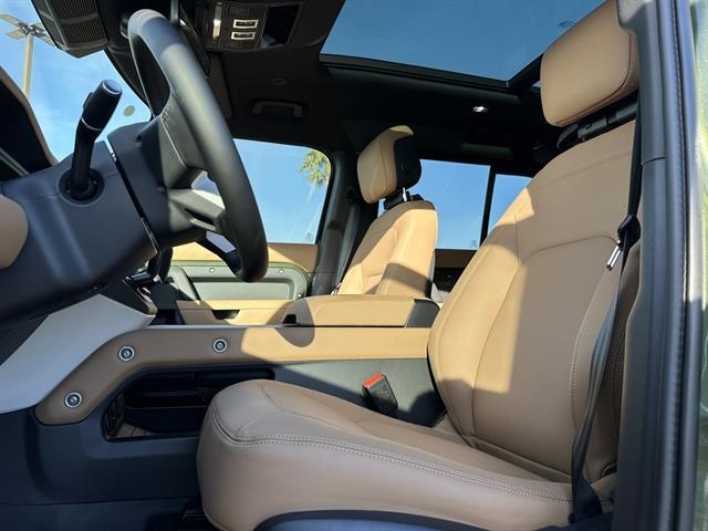 2026 Land Rover Defender 130 P400 X-Dynamic SE Tucson AZ