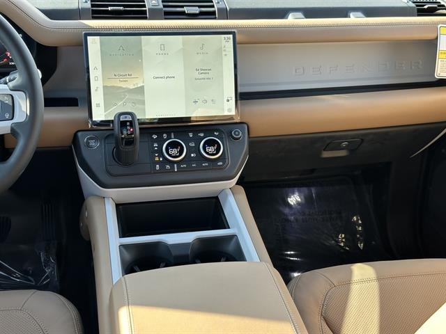 2026 Land Rover Defender 130 P400 X-Dynamic SE Tucson AZ