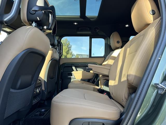 2026 Land Rover Defender 130 P400 X-Dynamic SE Tucson AZ