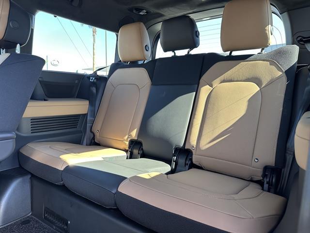 2026 Land Rover Defender 130 V8 P500 Tucson AZ