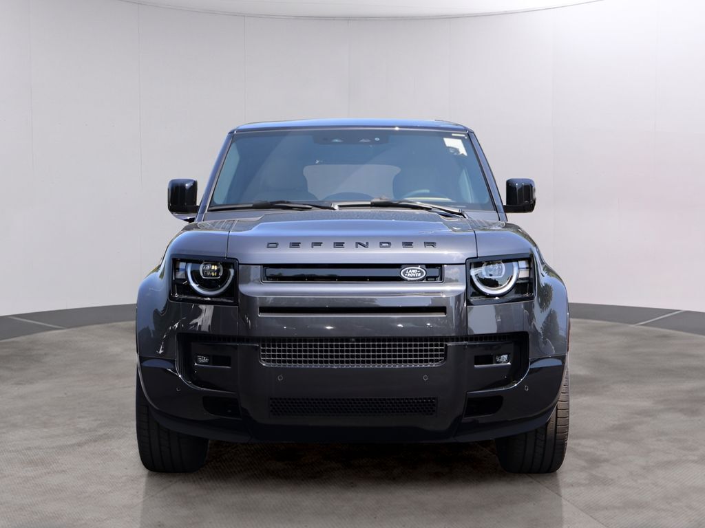 2026 Land Rover Defender 130 V8