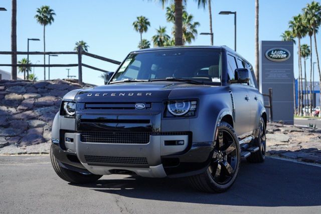 2026 Land Rover Defender 130 V8