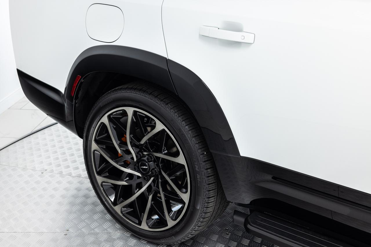 2026 Land Rover Defender V8 - Photo 22