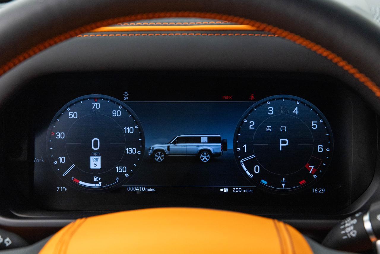2026 Land Rover Defender V8 - Photo 41