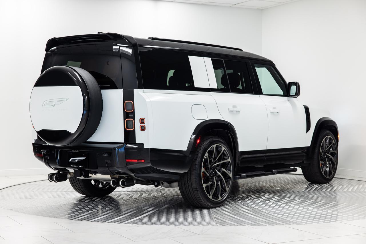 2026 Land Rover Defender V8 - Photo 6
