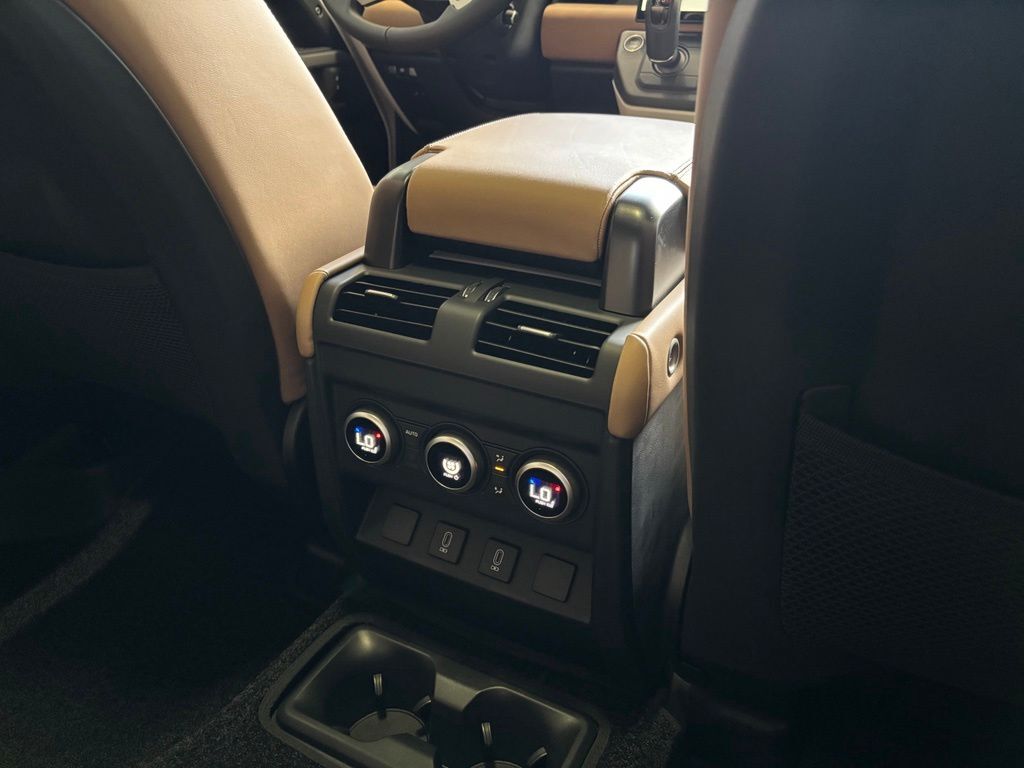 2026 Land Rover Defender 130 X-Dynamic SE Tucson AZ