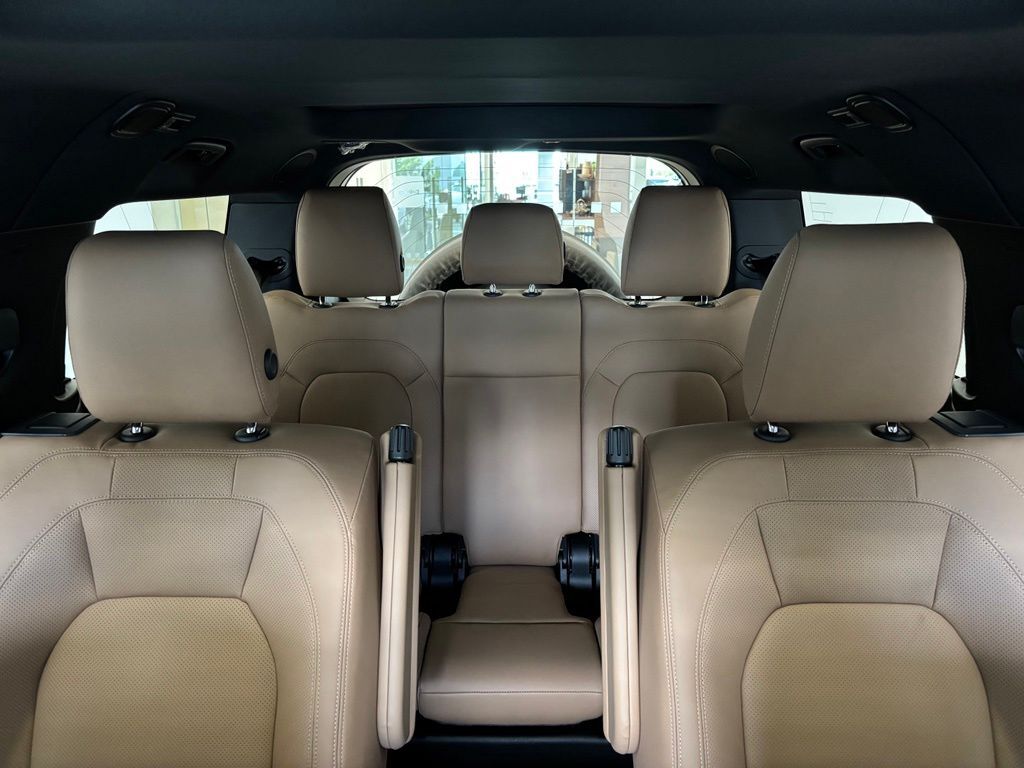 2026 Land Rover Defender 130 X-Dynamic SE Tucson AZ