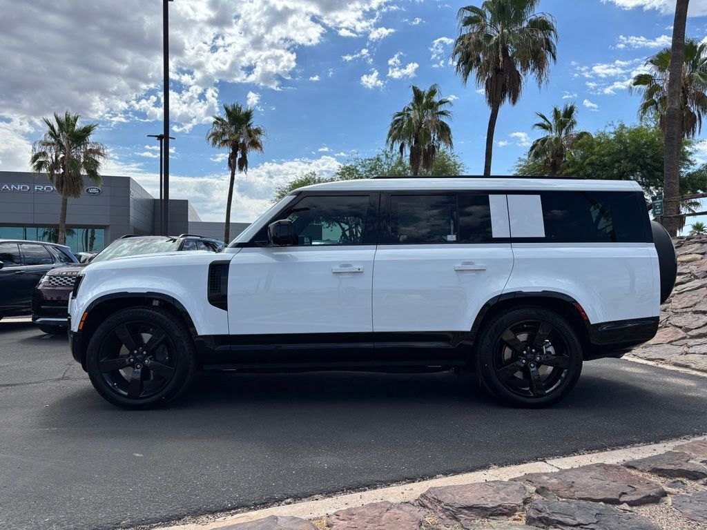 2026 Land Rover Defender 130 X-Dynamic SE