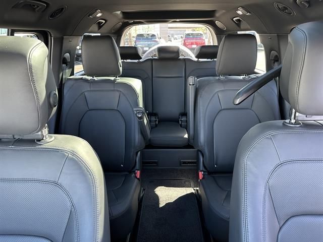 2026 Land Rover Defender 130 X-Dynamic SE Tucson AZ