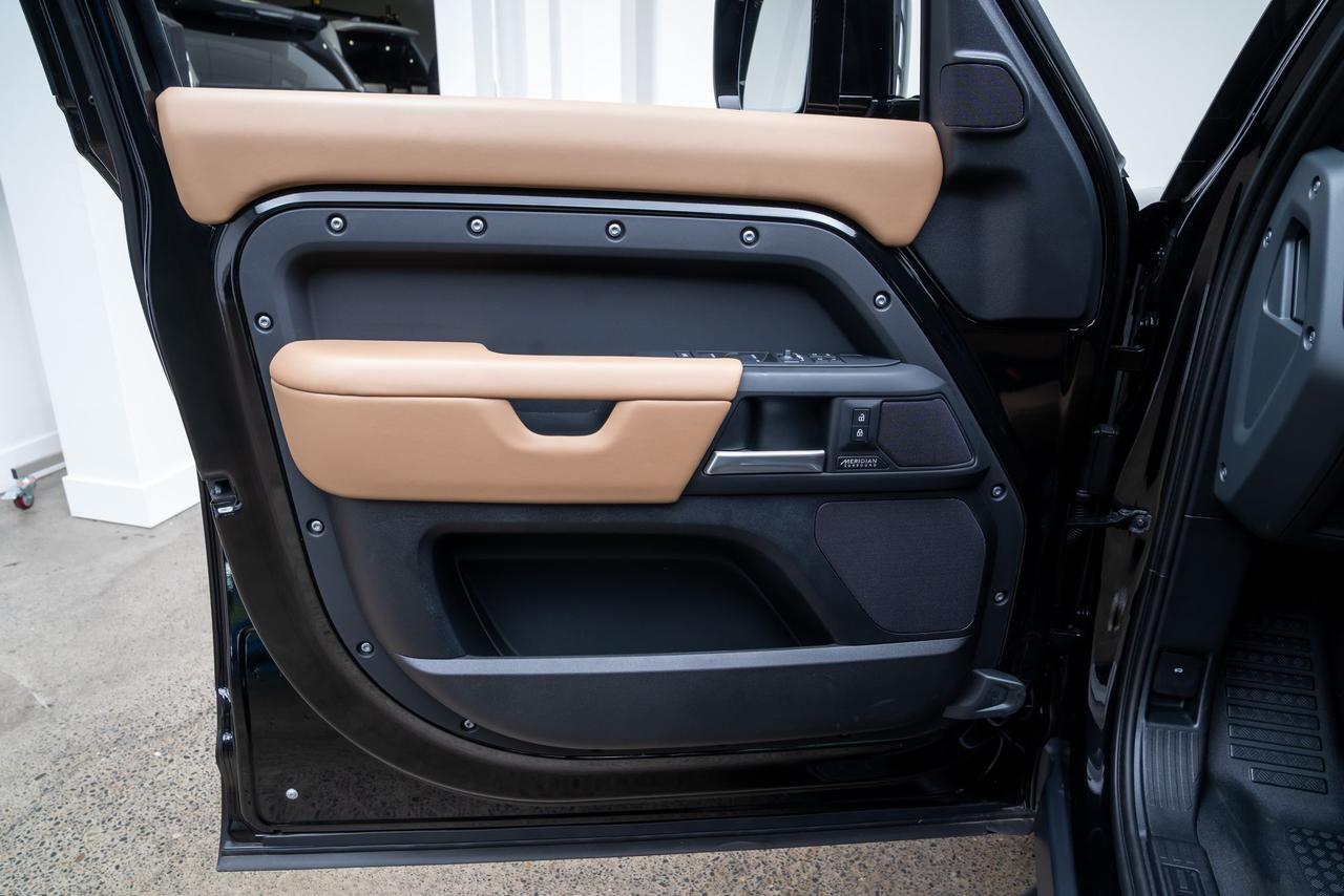 2026 Land Rover Defender 130 X-Dynamic SE Ventilated Seats Head Up Display Portland OR