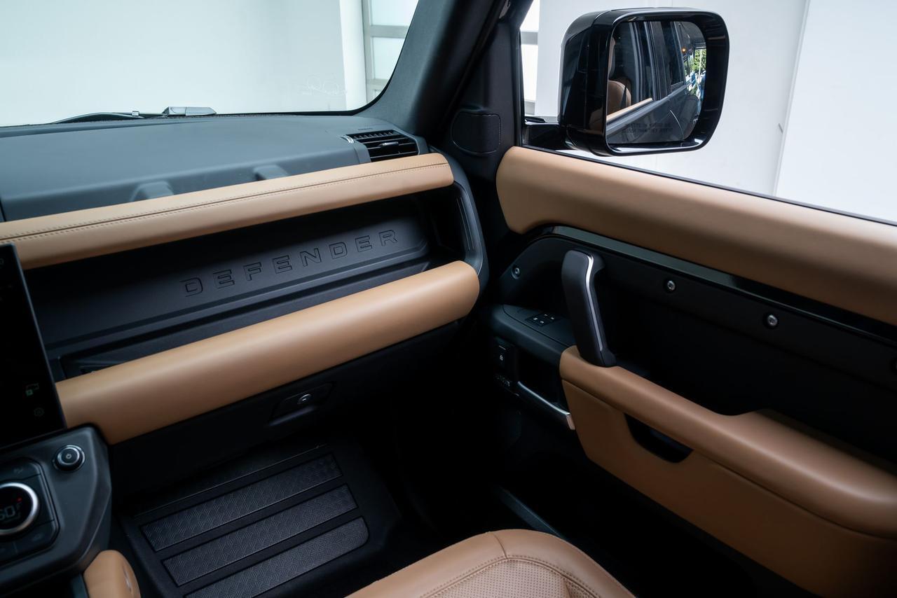 2026 Land Rover Defender 130 X-Dynamic SE Ventilated Seats Head Up Display Portland OR