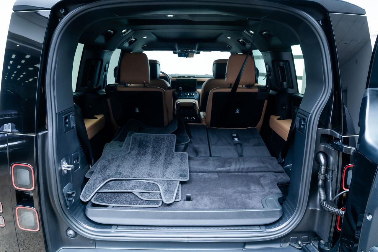 2026 Land Rover Defender 130 X-Dynamic SE Ventilated Seats Head Up Display Portland OR