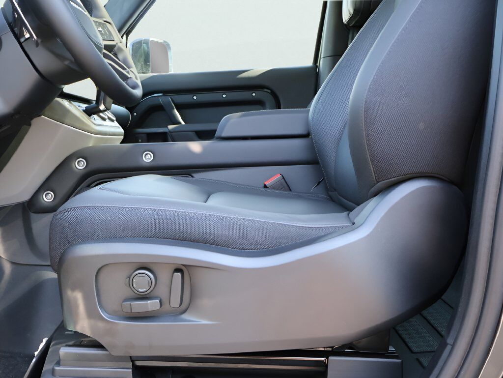 2026 Land Rover Defender 90 V8 San Clemente CA