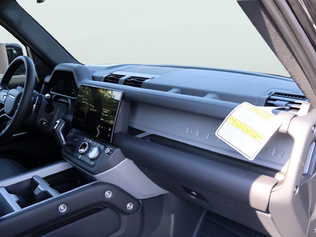 2026 Land Rover Defender 90 V8 San Clemente CA