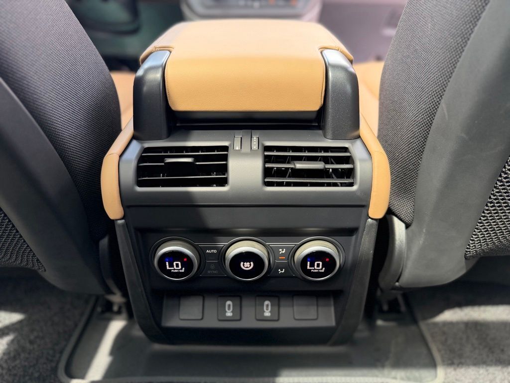 2026 Land Rover Defender 90 V8 Tucson AZ