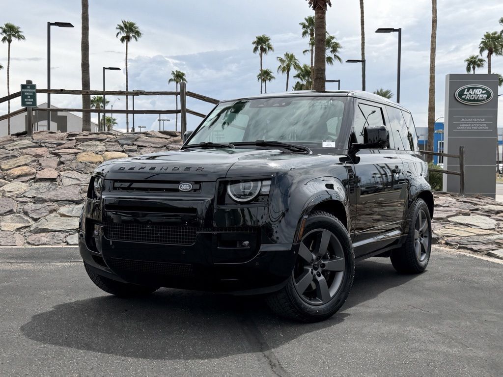 2026 Land Rover Defender 90 V8