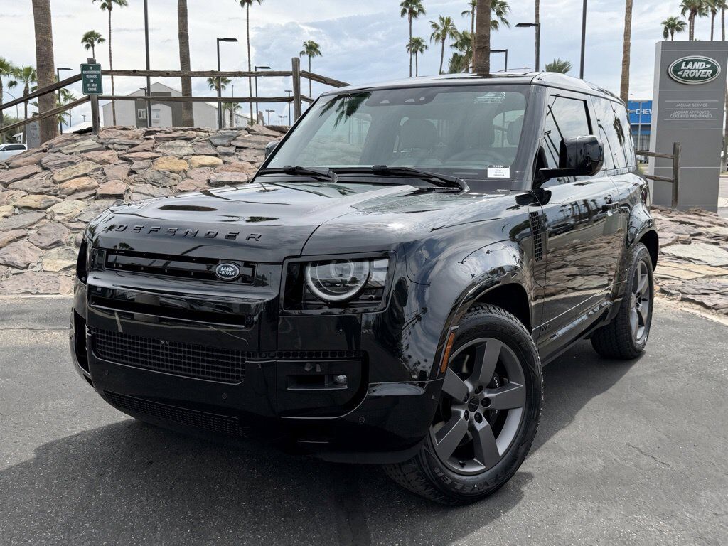 2026 Land Rover Defender 90 V8