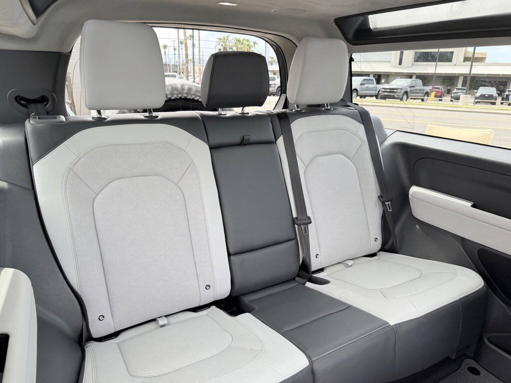 2026 Land Rover Defender 90 V8 Tucson AZ