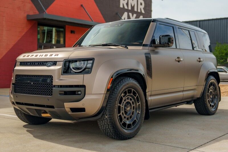 2026 Land Rover Defender OCTA