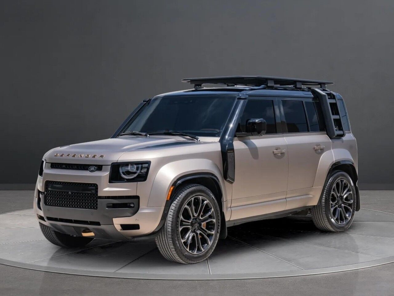 2026 Land Rover Defender OCTA