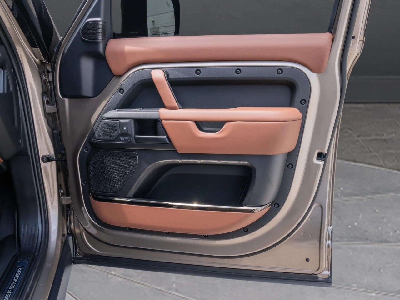 2026 Land Rover Defender OCTA San Antonio TX