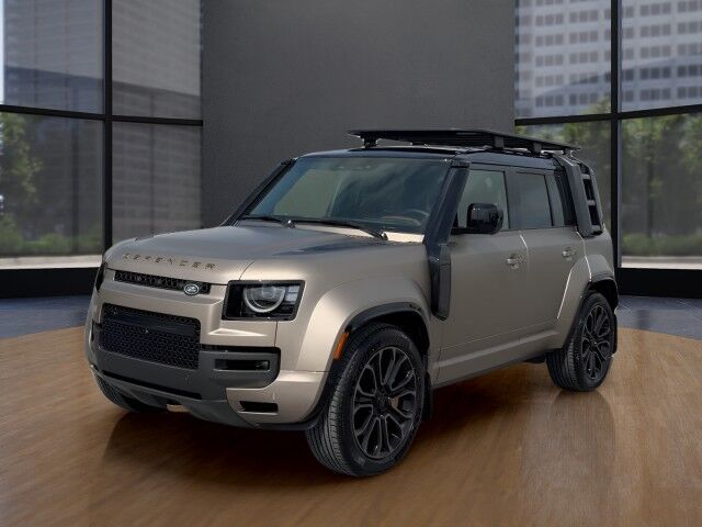2026 Land Rover Defender OCTA