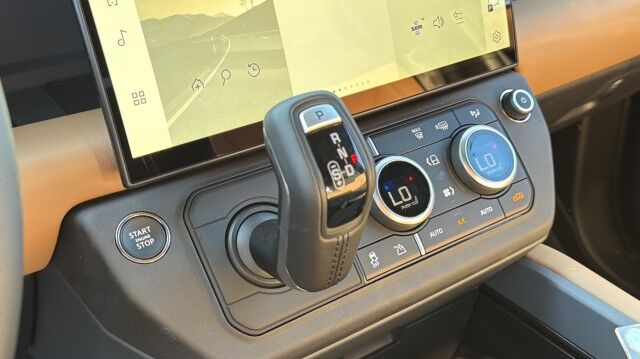 2026 Land Rover Defender X-Dynamic SE San Juan TX